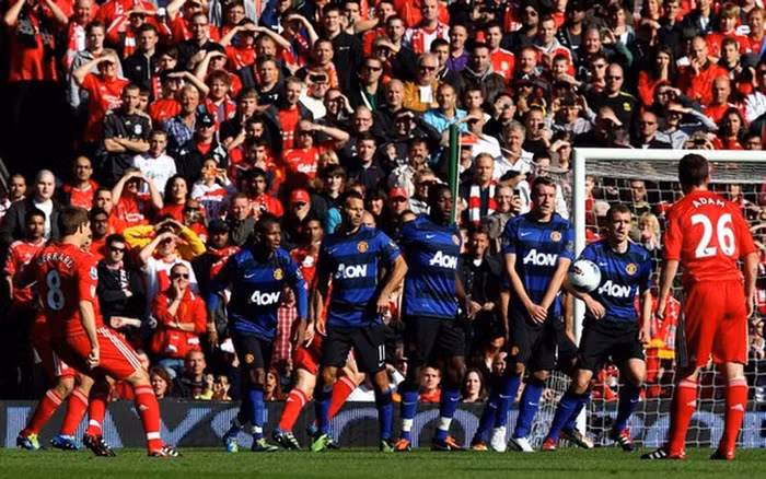 Hiệp 2, Liverpool vẫn là đội ép sân