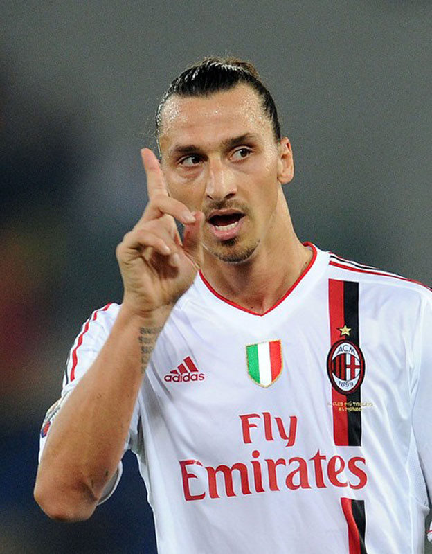 Zlatan Ibrahimovic: Tiền đạo này không sợ phải gây hấn với bất kỳ ai cả, và vì thế anh đã có nguyên cho mình một tuyển tập những khoảnh khắc đầy vẻ “hỗn hào” (xem video clip)