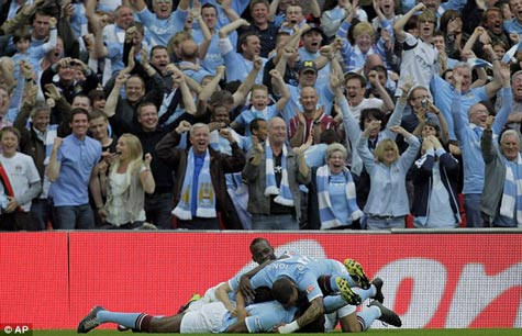 Chức vô địch FA Cup đã chấm dứt 35 năm cằn cỗi của Man City