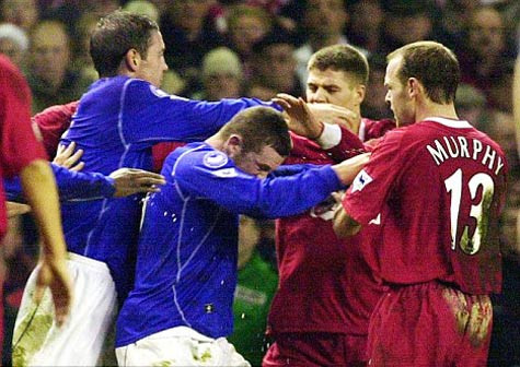 Rooney trong trận derby Merseyside năm 2002