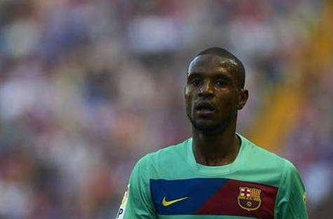 Tương lai của Abidal là hết sức chơi vơi Tương lai của Abidal là hết sức chơi vơi