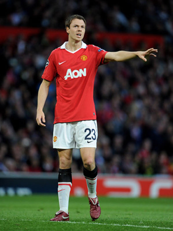 3. Jonny Evans: mắc những sai lầm cố hữu mỗi lần được trao cơ hội đá chính, tỏ ra yếu tâm lý trong những trận đấu lớn, đơn giản Old Trafford không phải là nơi của Evans 3. Jonny Evans: mắc những sai lầm cố hữu mỗi lần được trao cơ hội đá chính, tỏ ra yếu tâm lý trong những trận đấu lớn, đơn giản Old Trafford không phải là nơi của Evans