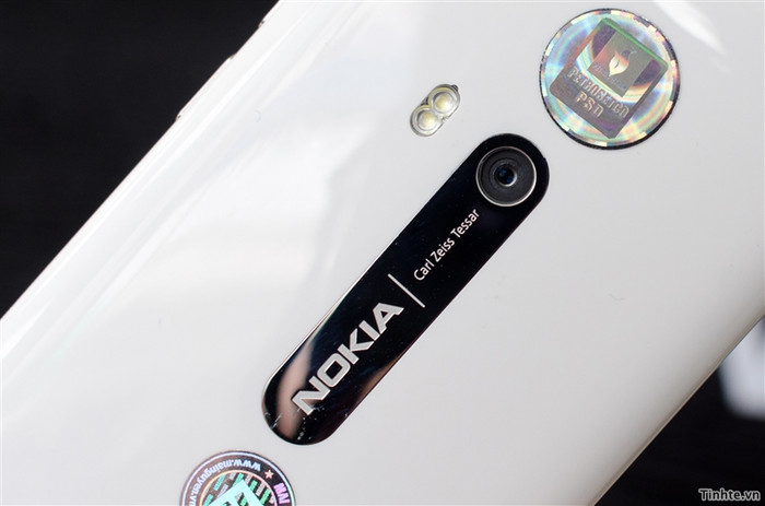 N9 trắng có cùng cấu hình với N9 đen, xanh và hồng.