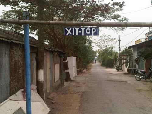 Chơi chữ "Tây - Ta". Chơi chữ "Tây - Ta".