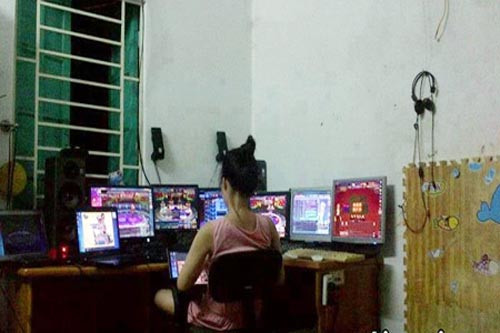 Phụ nữ thời hiện đại.