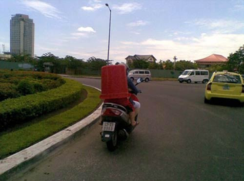 Mũ bảo hiểm. Mũ bảo hiểm.