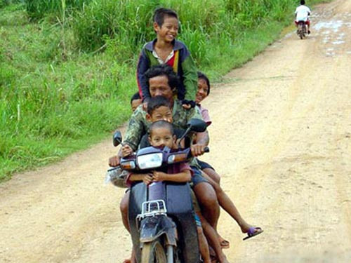 Có bao nhiêu người trên xe? Có bao nhiêu người trên xe?