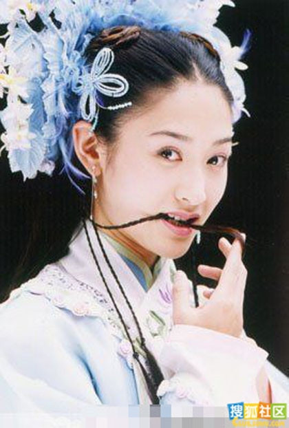 Lý Tiểu Nhiễm, Ngọc Minh Cách Cách trong phim Hoàng Cung Bảo Bối Lý Tiểu Nhiễm, Ngọc Minh Cách Cách trong phim Hoàng Cung Bảo Bối