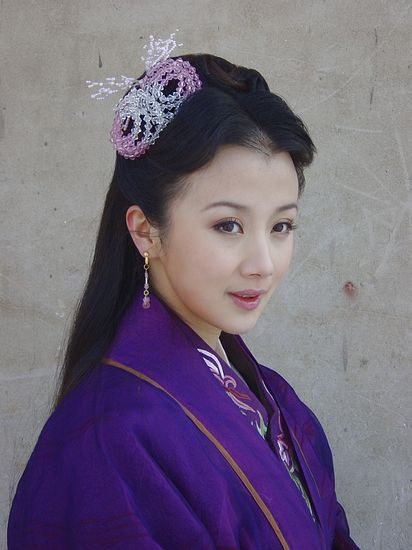 Tôn Phi Phi từng đóng trong Anh Hùng Thành Ngõa Trì (vào vai Tịnh Công chúa) Tôn Phi Phi từng đóng trong Anh Hùng Thành Ngõa Trì (vào vai Tịnh Công chúa)