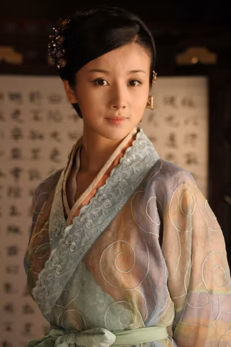 Tôn Phi Phi và tạo hình Nguyệt Dung công chúa trong Khai Sáng Thịnh Thế