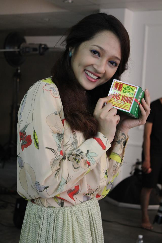 Bảo Anh khoe nụ cười xinh đẹp.