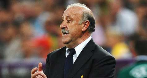 Del Bosque: "Tôi chẳng hối tiếc đã để Italia vào vòng trong. Như thế thì còn gì là thể thao nữa" Del Bosque: "Tôi chẳng hối tiếc đã để Italia vào vòng trong. Như thế thì còn gì là thể thao nữa"