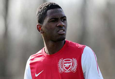 Elton Monteiro là một trong số những trung vệ Thụy Sĩ được Arsenal đưa về để đào tạo Elton Monteiro là một trong số những trung vệ Thụy Sĩ được Arsenal đưa về để đào tạo