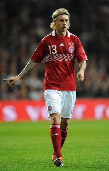 Simon Kjaer gia nhập Roma với giá 10 triệu euro