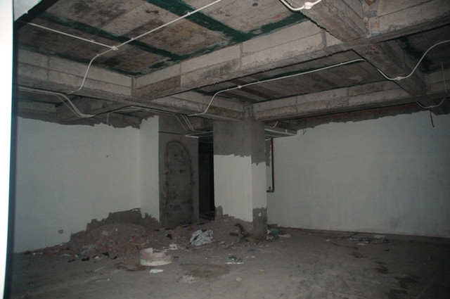 Sau khi bị giục nợ nhiều lần, Công ty Hạ Long đã ký biên bản với Hancic xác nhận nếu không trả tiền đúng theo tiến độ thì Hancic sẽ thu lại phần căn hộ tương đương với số nợ còn thiếu của Công ty Hạ Long. Diện tích bị thu hồi nằm ở các tầng 18, 16, 14 là 1778 m2 tương đương với số nợ của Hạ Long bằng 1778 m2 x 16 triệu x 90% = 25,6 tỷ đồng. Sau khi bị giục nợ nhiều lần, Công ty Hạ Long đã ký biên bản với Hancic xác nhận nếu không trả tiền đúng theo tiến độ thì Hancic sẽ thu lại phần căn hộ tương đương với số nợ còn thiếu của Công ty Hạ Long. Diện tích bị thu hồi nằm ở các tầng 18, 16, 14 là 1778 m2 tương đương với số nợ của Hạ Long bằng 1778 m2 x 16 triệu x 90% = 25,6 tỷ đồng.