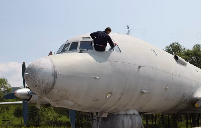 Máy bay tuần tra, chống tàu ngầm Il-38.