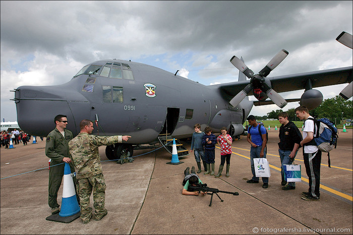 Máy bay VC-130P. Máy bay VC-130P.