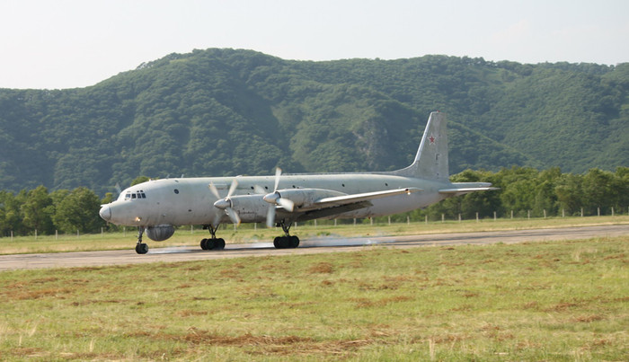 Máy bay tuần tra, chống tàu ngầm Il-38.