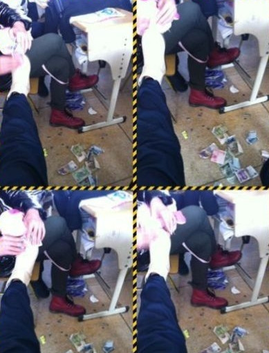 Hành động của 2 teen girl khiến cư dân mạng vô cùng phẫn nộ. Hành động của 2 teen girl khiến cư dân mạng vô cùng phẫn nộ.