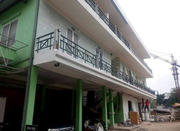 Công trình vi phạm trật tự xây dựng đô thị của công ty sản xuất nước sạch số 3 tại số 8C, phố Đinh Công Tráng, phường Phan Châu Trinh, quận Hoàn Kiếm, Hà Nội. (Ảnh Minh Chí) Công trình vi phạm trật tự xây dựng đô thị của công ty sản xuất nước sạch số 3 tại số 8C, phố Đinh Công Tráng, phường Phan Châu Trinh, quận Hoàn Kiếm, Hà Nội. (Ảnh Minh Chí)