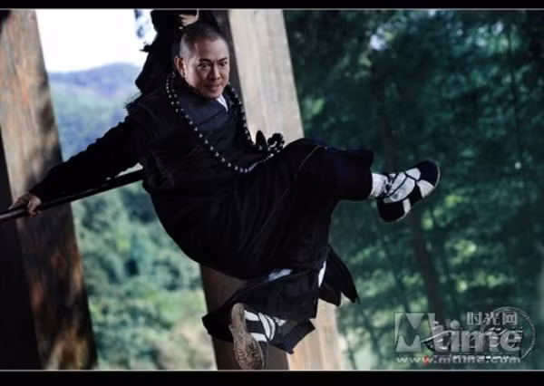 Được chuyển thể từ một trong bốn truyền thuyết dân gian nổi tiếng của Trung Quốc, quay bằng công nghệ 3D cùng dàn diễn viên toàn sao, Truyền thuyết Bạch xà hứa hẹn sẽ là một trong những bộ phim hấp dẫn nhất của showbiz Hoa ngữ . Bộ phim sẽ ra mắt khán giả Trung Quốc vào ngày 23/9