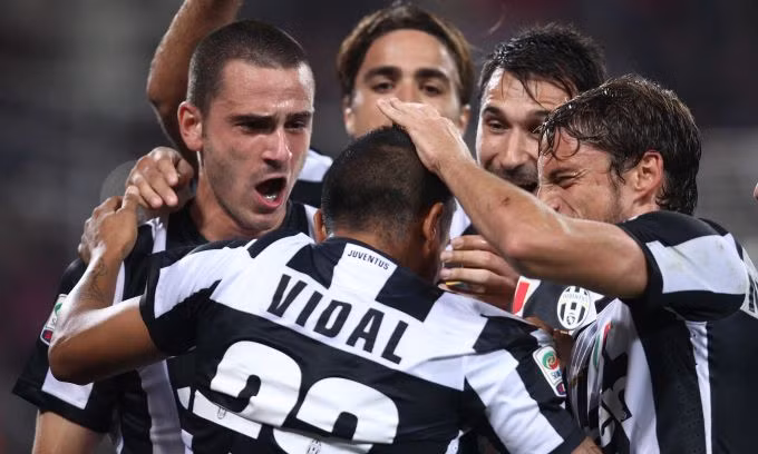 Hạ Roma, Juve tiếp tục củng cố ngôi đầu bảng.