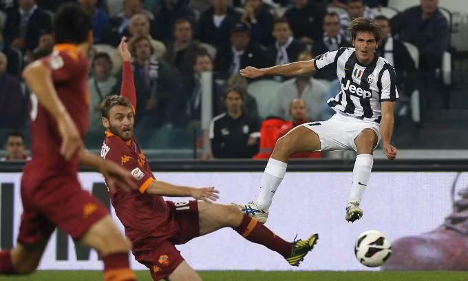 Roma cố gắng chống đỡ.