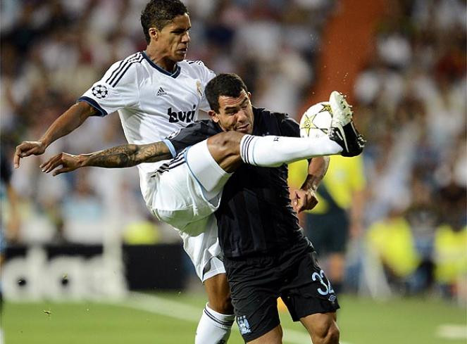 Trận đấu diễn ra khá quyết liệt.