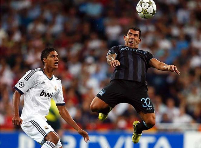 Tevez thi đấu đầy xông xáo.