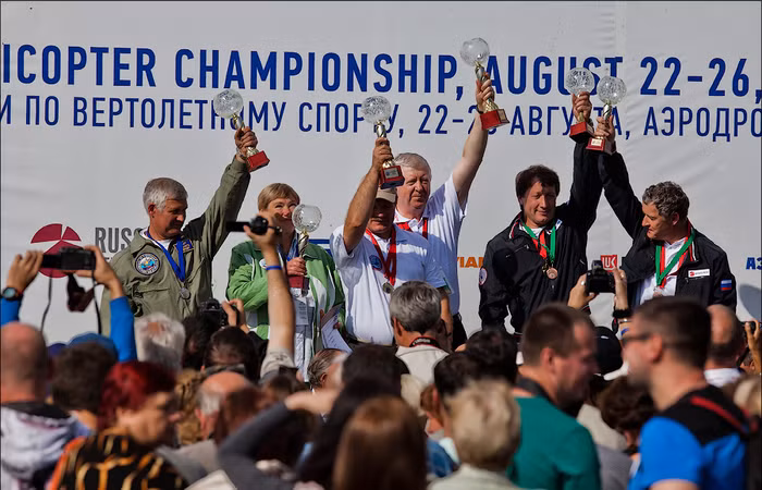 Phần thưởng xứng đáng cho các đội thi giành chiến thắng.