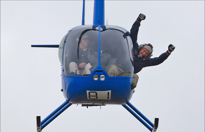 Trực thăng R-44 của Nga. Trực thăng R-44 của Nga.