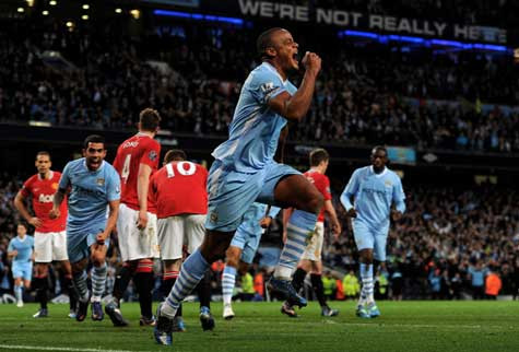 Man City đã trở lại một cách bất ngờ nhờ vào những chiến thắng liên tiếp và cả sự vấp ngã của MU