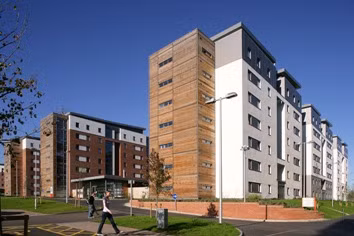 Cơ hội học tập và học bổng tại Đại học West of England ảnh 1