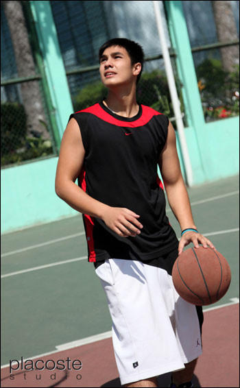 Sau một khoảng thời gian làm người mẫu ảnh, Baggio dần dần hướng tới một con đường khác khi tham gia bộ truyện ảnh Mũi tên cầu vồng và được rất nhiều teen đón nhận. Sau đó Baggio tiếp tục lấn sang điện ảnh với các bộ phim dành cho teen như Giải cứu thần chết, Bẫy cấp 3,... Sau một khoảng thời gian làm người mẫu ảnh, Baggio dần dần hướng tới một con đường khác khi tham gia bộ truyện ảnh Mũi tên cầu vồng và được rất nhiều teen đón nhận. Sau đó Baggio tiếp tục lấn sang điện ảnh với các bộ phim dành cho teen như Giải cứu thần chết, Bẫy cấp 3,...