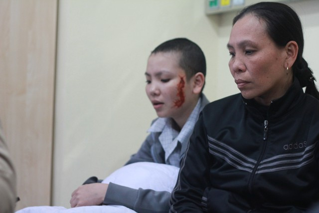 Hai mẹ con G tại Bệnh viện ĐKQT Thu Cúc Hai mẹ con G tại Bệnh viện ĐKQT Thu Cúc