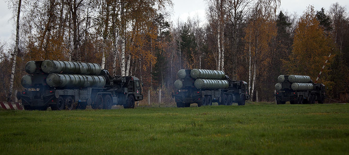 Tên lửa phòng không S-400. Tên lửa phòng không S-400.