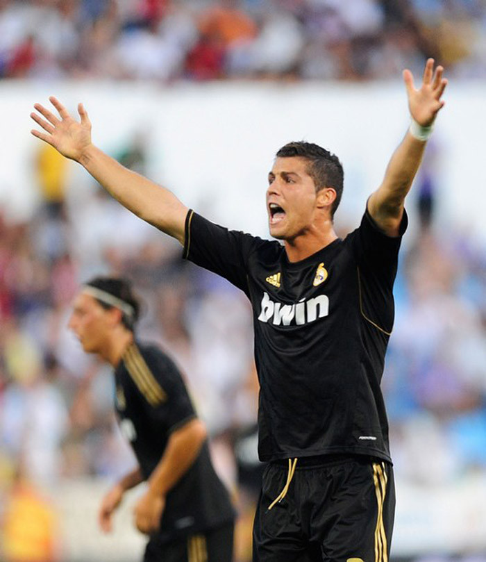 Anh phân trần với trọng tài. Anh phân trần với trọng tài.