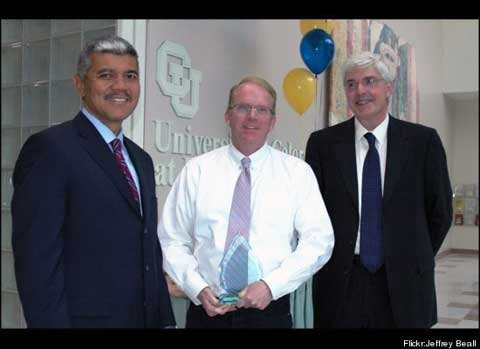 Colorado tuyên bố có 2 giảng viên hàng đầu thế giới trong lĩnh vực Vật lý: Eric Allin Cornell và John Hall. Cả hai đều từng đạt giải Nobel. Cận cảnh Trường Đại học dành riêng cho nữ giới lớn nhất thế giới Chùm ảnh: Ký túc xá "độc nhất vô nhị" trên thế giới