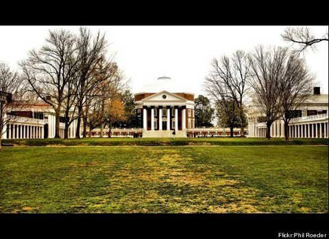 Được đánh giá là một trong những đại học công danh giá nhất nước Mỹ, Virginia có những giảng viên nổi tiếng ở các lĩnh vực như Viết sáng tạo, Khoa học y tế. Ở lĩnh vực văn học, trường có cả tiểu thuyết gia Ann Beattie và nhà thơ, người đạt giải Pultitzer Charles Wright. Ngoài ra, trường có Barry Marshall – người giành giải Nobel Y học vào năm 2005. Cận cảnh Trường Đại học dành riêng cho nữ giới lớn nhất thế giới Chùm ảnh: Ký túc xá "độc nhất vô nhị" trên thế giới