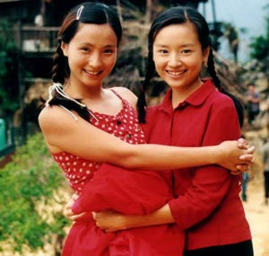 Từ đó Đổng Khiết với vẻ đẹp tinh khiết trở thành một trong những "Miêu nữ lang" nổi tiếng màn ảnh nhỏ. Từ đó Đổng Khiết với vẻ đẹp tinh khiết trở thành một trong những "Miêu nữ lang" nổi tiếng màn ảnh nhỏ.