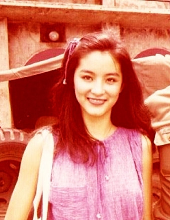 Vẻ đẹp lừng lẫy mọi thế hệ của điện ảnh Trung Quốc, Lâm Thanh Hà, mặt tròn, mắt to theo đúng tiêu chuẩn Á Đông.