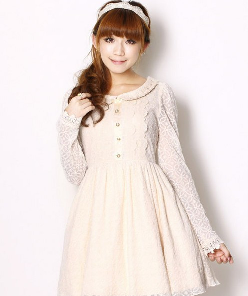 Váy ren dịu dàng, nữ tính. Váy ren dịu dàng, nữ tính.