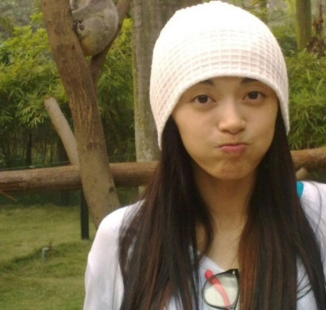 Diêu Thần để mặt mộc vẫn cho thấy được đôi mắt to và làn da trắng mịn.