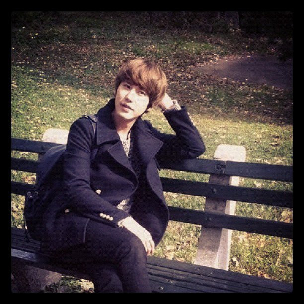 Giờ lại quá yểu điệu thục nữ rồi.