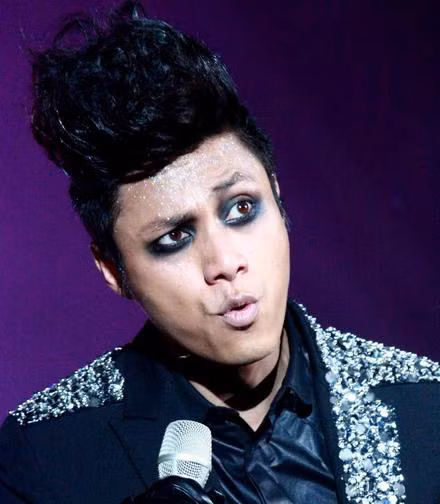 Trần Khôn bỗng... xấu lạ.