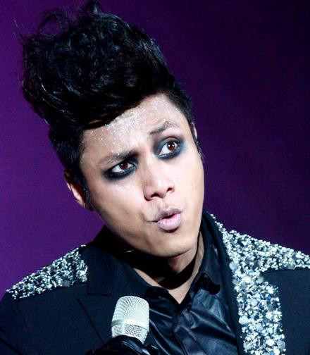 Trần Khôn bỗng... xấu lạ. Trần Khôn bỗng... xấu lạ.