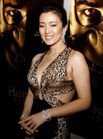 Nhưng nếu người bạn cũng lứa Trương Mạn Ngọc ngày càng xuống cân thì người đẹp lại lên cân vùn vụt. Nhưng nếu người bạn cũng lứa Trương Mạn Ngọc ngày càng xuống cân thì người đẹp lại lên cân vùn vụt.