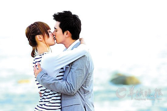 Điện ảnh Hoa ngữ hứa hẹn sẽ có thêm một đôi "trai tài gái sắc" hạnh phúc mỹ mãn. Điện ảnh Hoa ngữ hứa hẹn sẽ có thêm một đôi "trai tài gái sắc" hạnh phúc mỹ mãn.