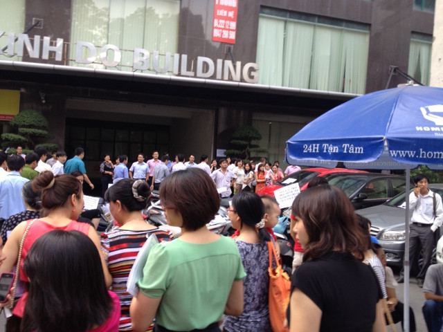 Cư dân 93 Lò Đúc hoảng loạn vì "côn đồ" có mặt trong khu nhà mình sinh sống