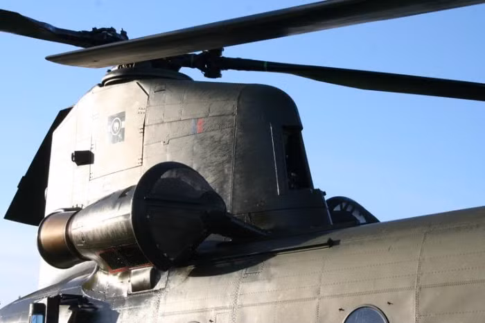 Hình ảnh cận cảnh trực thăng CH-47 Chinook. Hình ảnh cận cảnh trực thăng CH-47 Chinook.